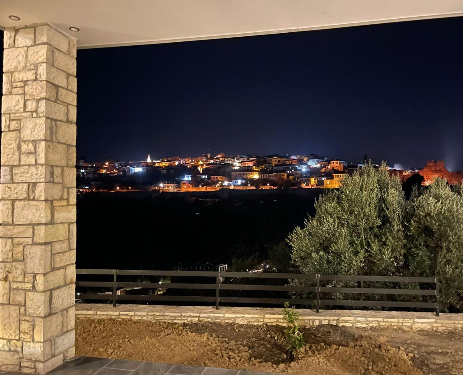 Villa Balliu Berat Bagian luar foto